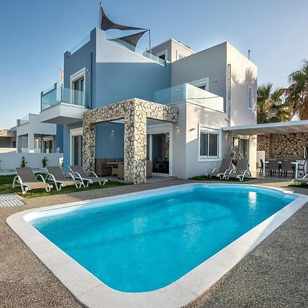 Tamaris Villa Мастрихари Екстериор снимка