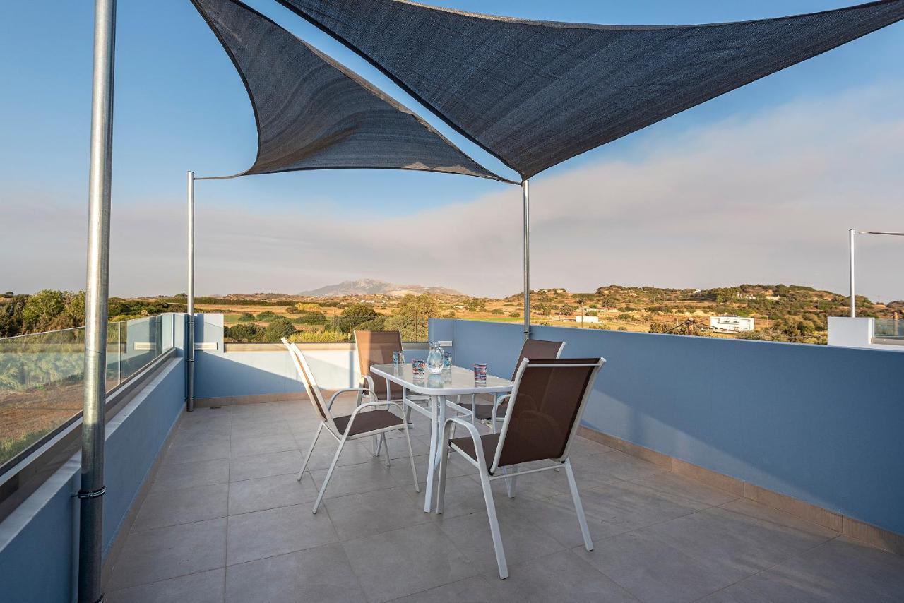 Tamaris Villa Мастрихари Екстериор снимка
