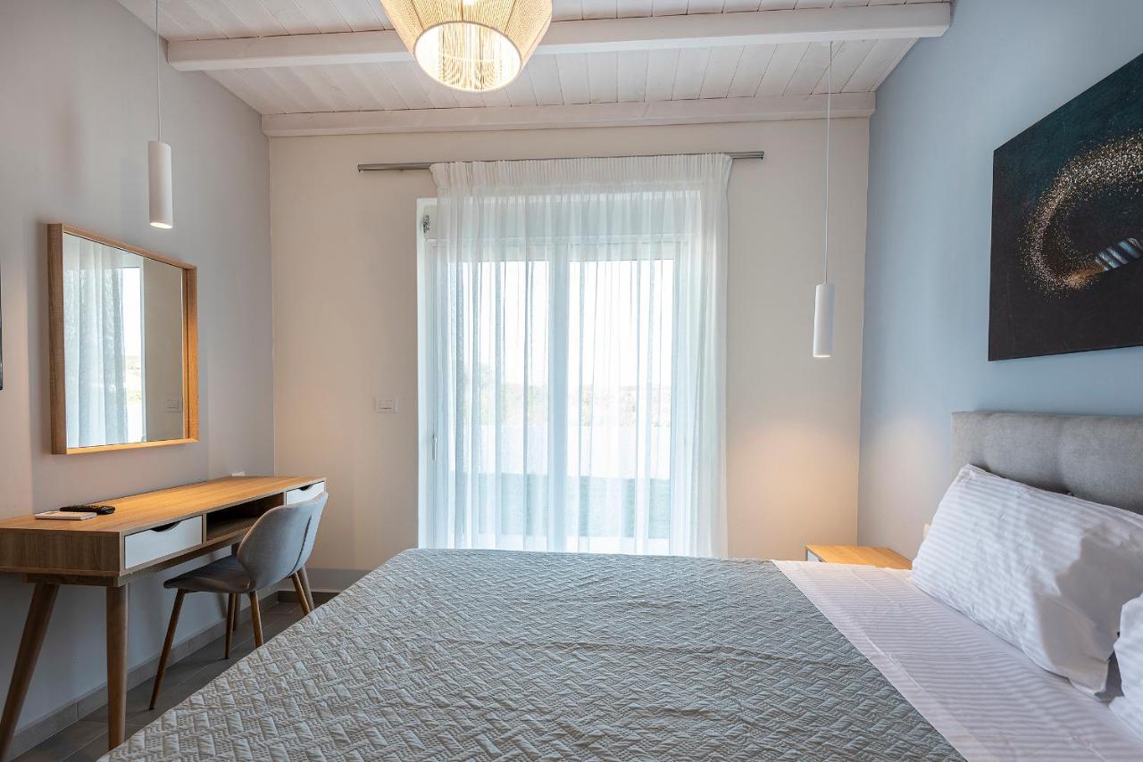 Tamaris Villa Мастрихари Екстериор снимка